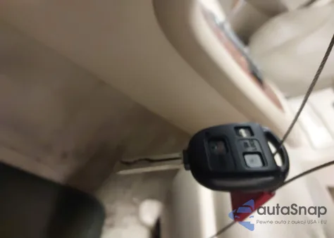 2005 Lexus Es 330 z USA, uszkodzony, nr VIN JTHBA30G655079025